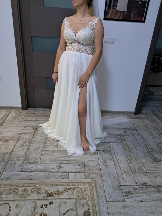 Vând rochie de mireasă