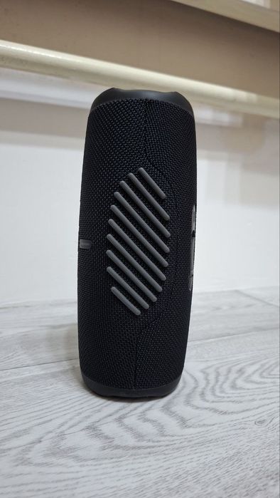 Jbl charge 5 sotiladi