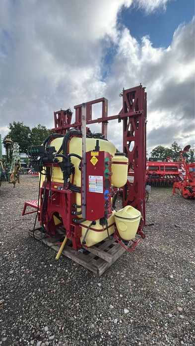 Hardi Master Plus 1200.  Met. Masina de erbicidat