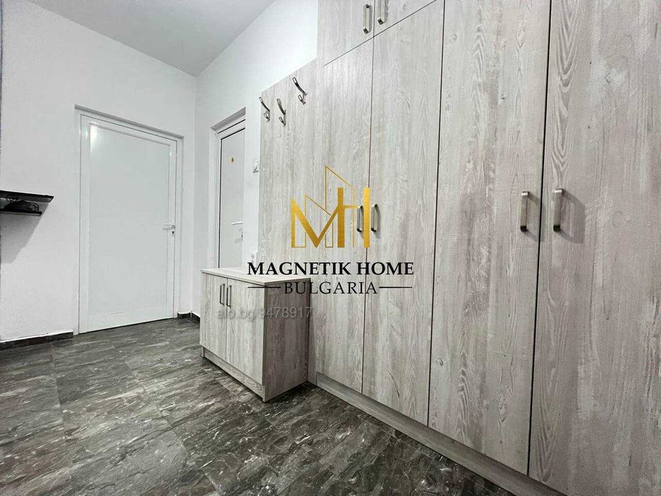 Приветлив двуспален апартамент с отделна кухня до х-л Аква и морската