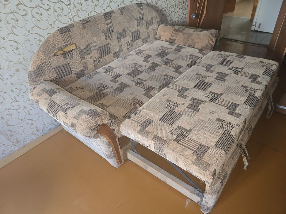 Продам диван и кресло
