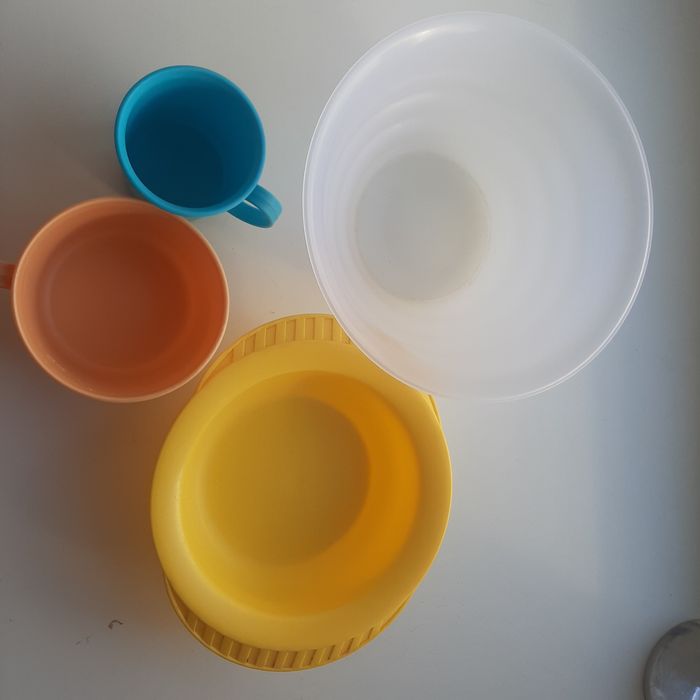 Чашки пластиковые