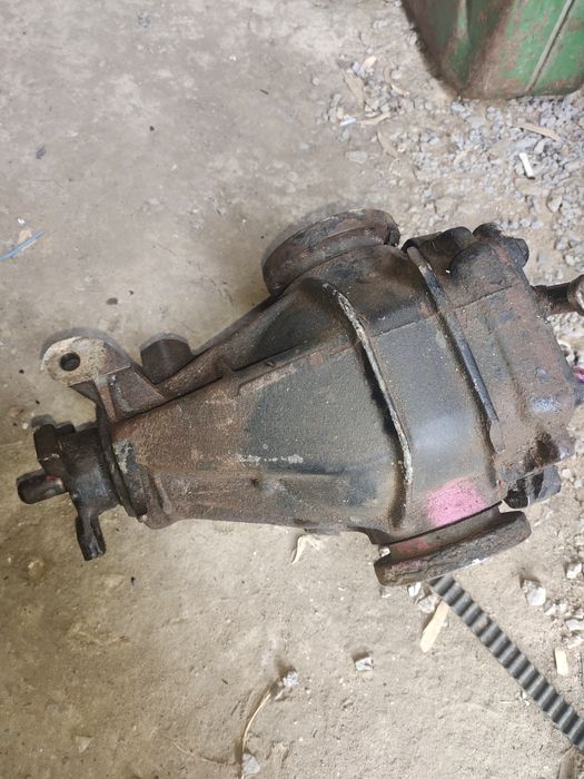 Редуктор на мерседес 3.23