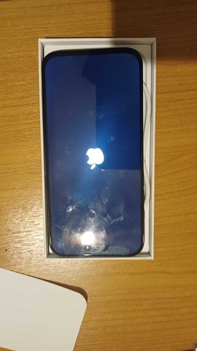 iPhone 16 нов ...