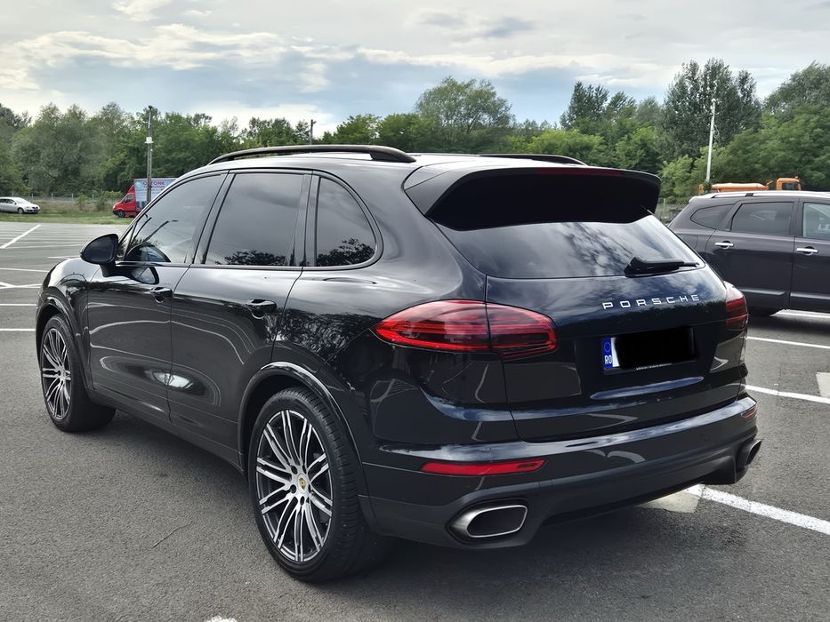 PORSCHE Cayenne 2017 — imagine 3