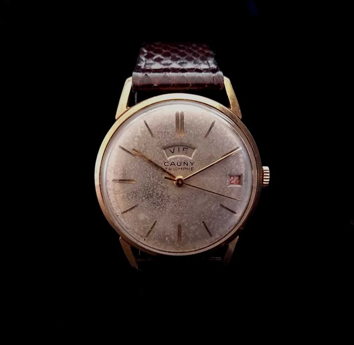 1950's Vintage Swiss Cauny Triomphe мъжки дрес часовник