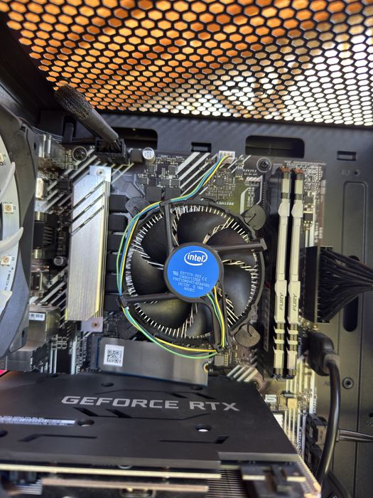 Kit Placa de baza PC, cu i5 10400f, b560 m-k, Ram kingston fury beast