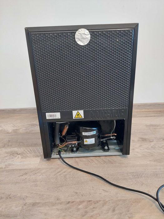 minibar frigider