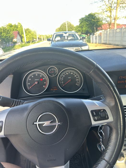 Opel Astra H 1.6 2009