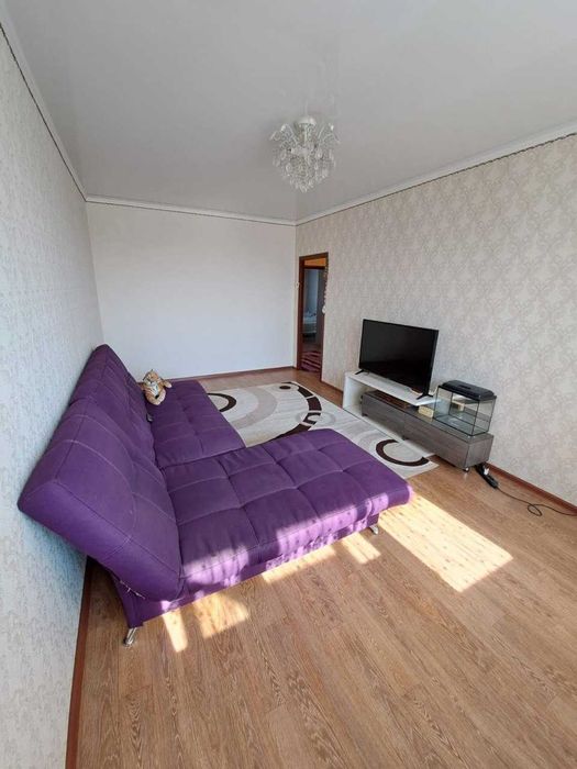 Продам 2 ком квартиру район Бульвар КСК