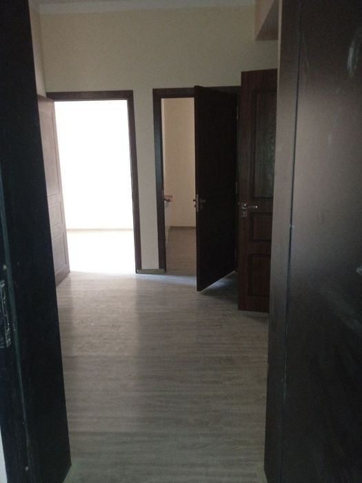 2 xonali,3 etajda,7 etajli dom.225 million