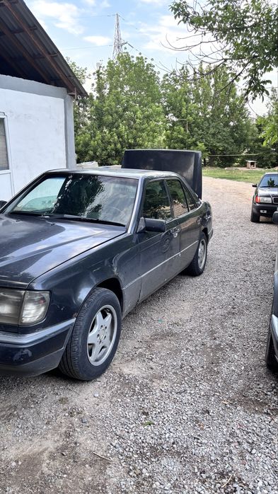 Мерседес w124 сатылады машина жүріп тұр соғылмаған тап таза