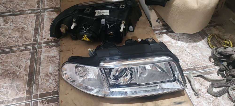 Фары Ауди А4 б5 оригинал.