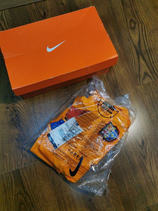 Bluză sport FC Barcelona Nike damă XS – portocaliu, mânecă lungă, ferm