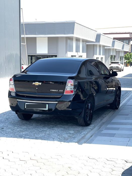 Chevrolet Cobalt LTZ  Midnight avtomobil sotiladi !