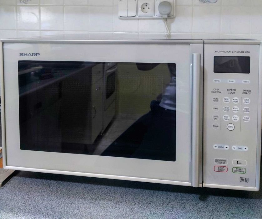 Cuptor microunde 900W SHARP 4 in 1  jet convection, double grill