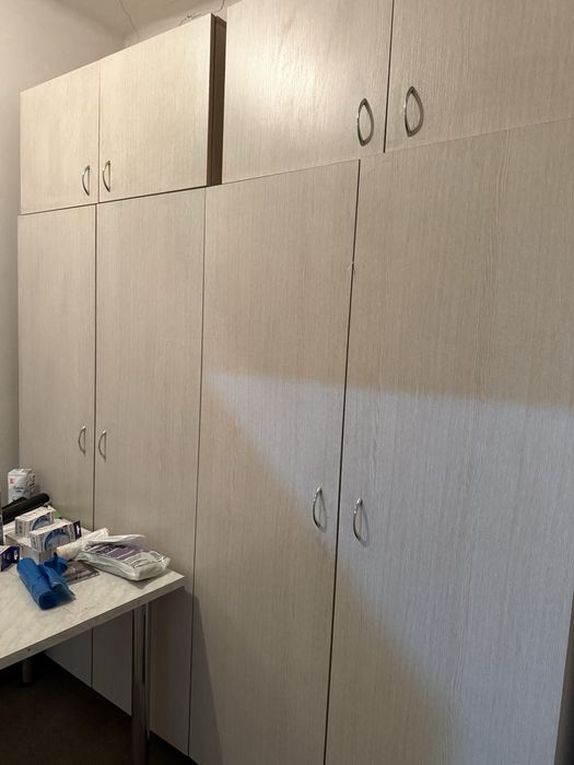 2 corpuri de dulap+ 2 corpuri  mici PAL