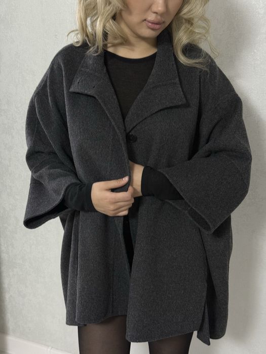 Пончо от Massimo Dutti