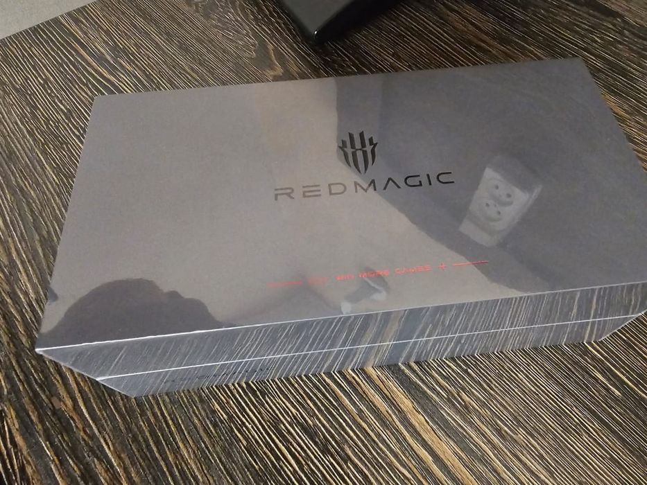 Запечатанный Red Magic 11 PRO 16/512