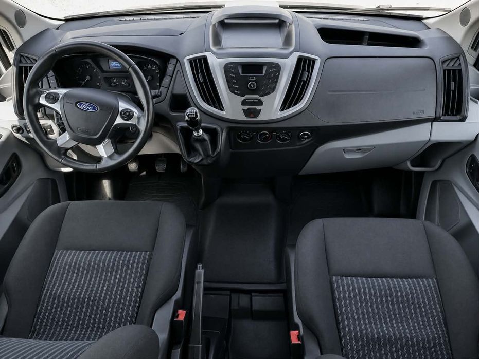 Ford Transit 2016 pentru Transport persoane