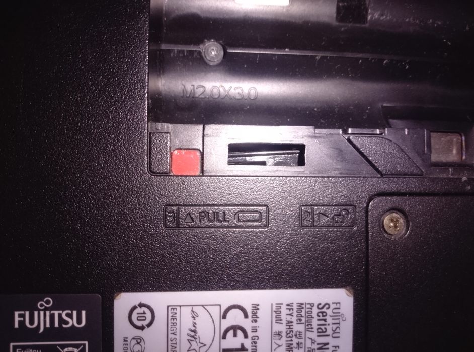 Продам ноутбук Fujitsu AH531