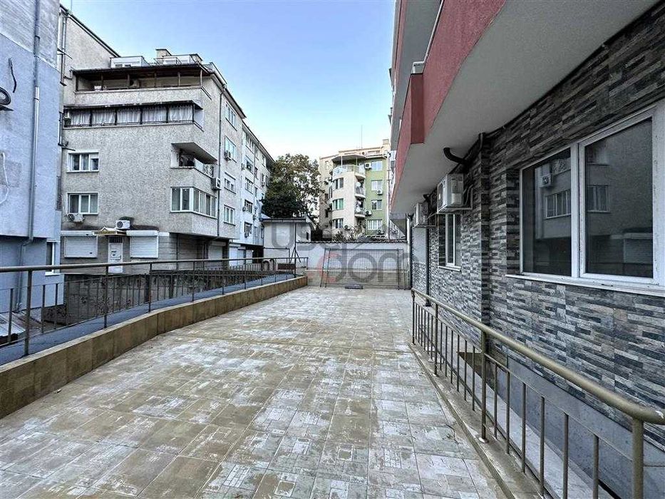 Продава се  в Русе, Център -  кв.м за 0 €/ - Снимка #1