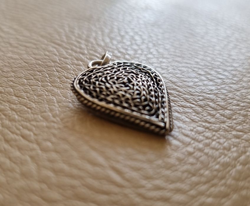 Сребърен медальон Сърце