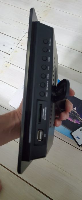 Rama foto digitala Nostalgic,în cutie!