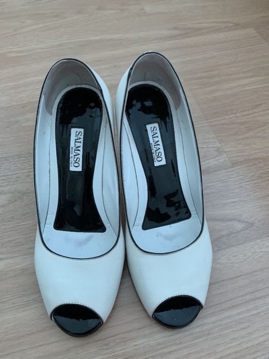 Белые туфли