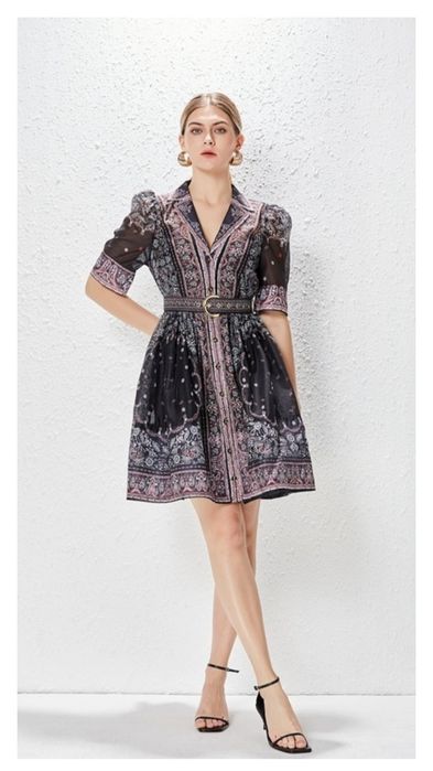 Платье с узорами