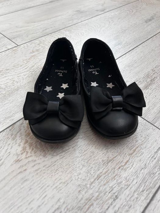 Обувки за момиче