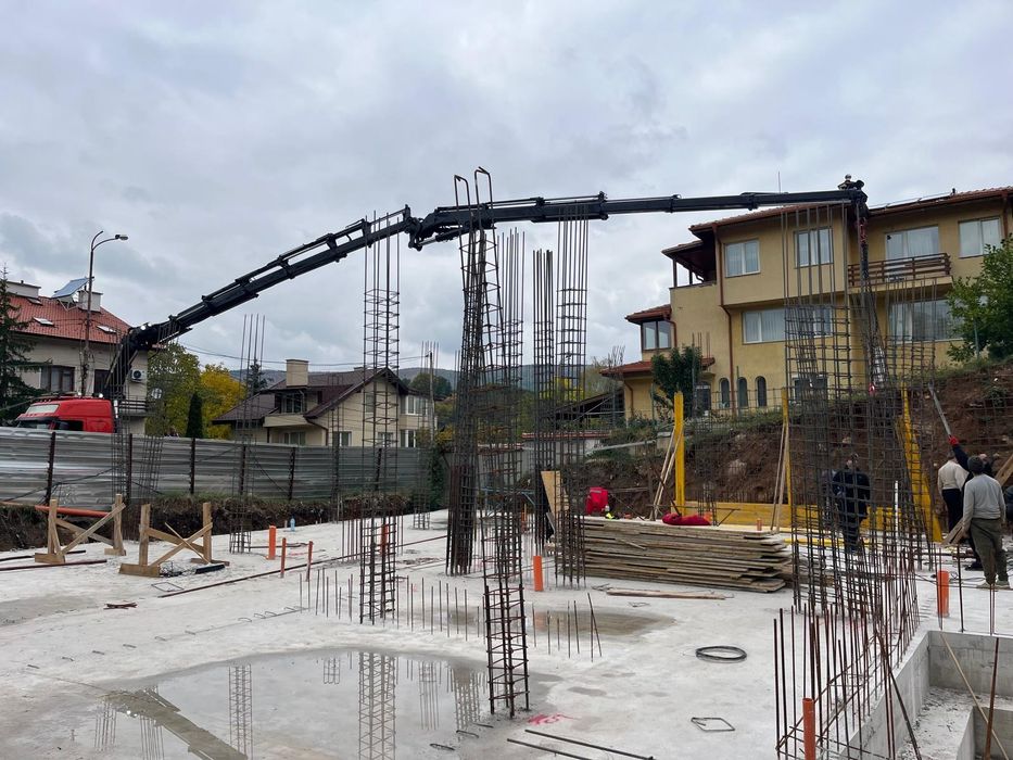 Камион с кран за София и страната