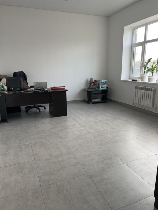 Продам комерческое помещение, в черте города ,