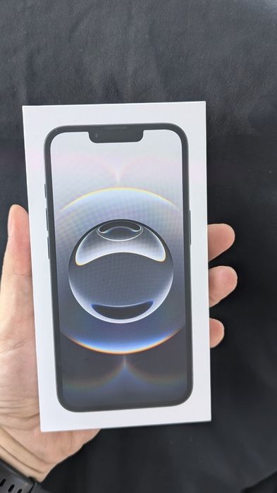 Телефон  Iphone 16e
