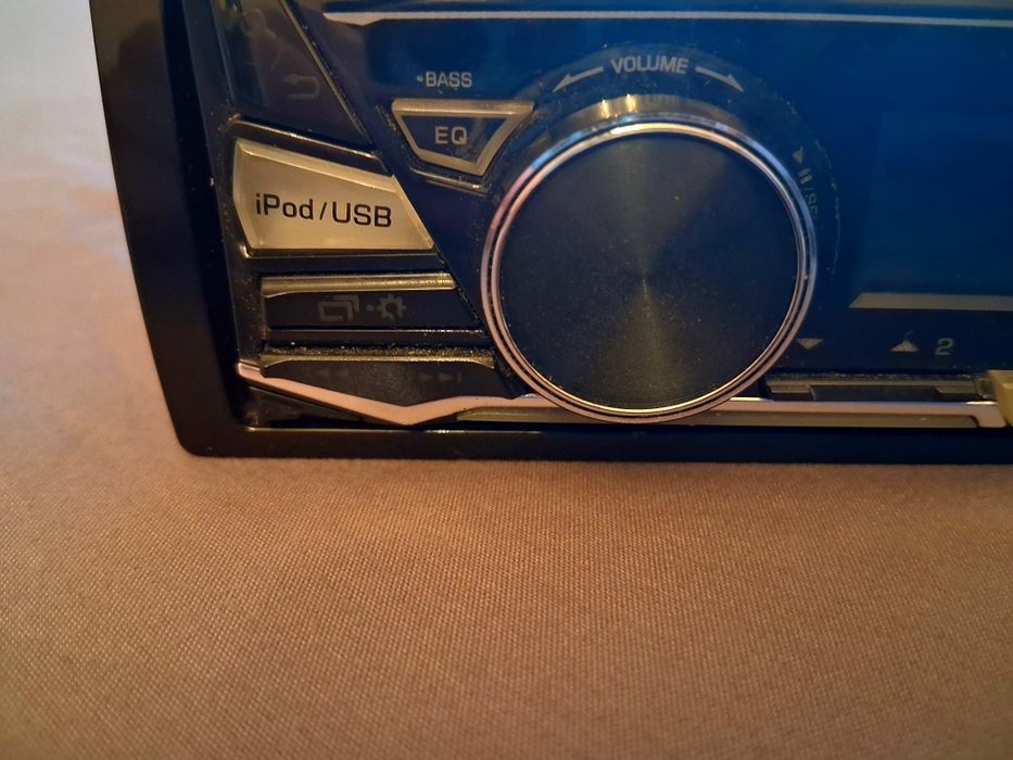 Радио MP3 плеър за кола JVC  KD-X230