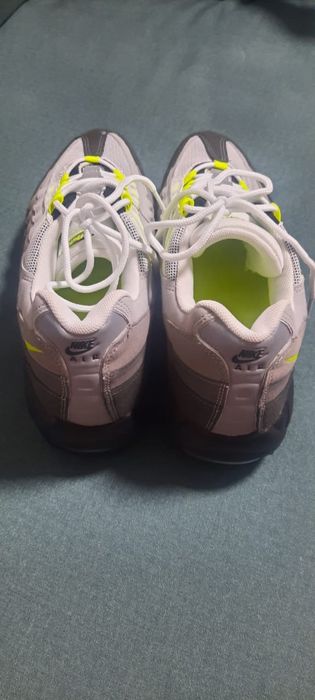 Мужские кроссовки