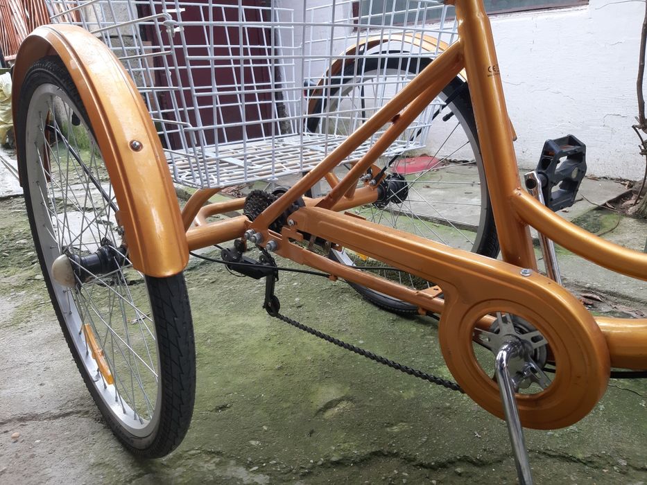 Vind tricicleta de  adulți
