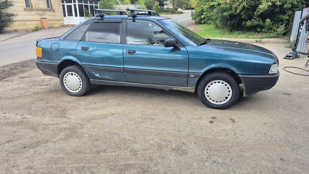 Продам машину Ауди 80