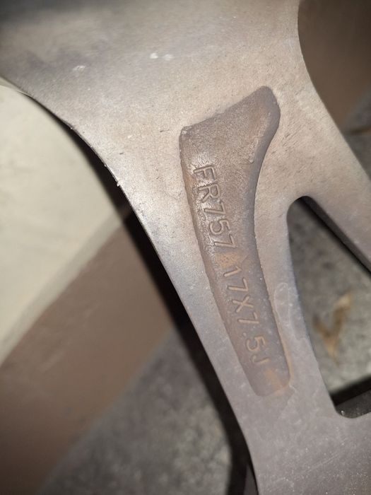 Джанти 17, 112, 66.5 с пръстени на 57.1