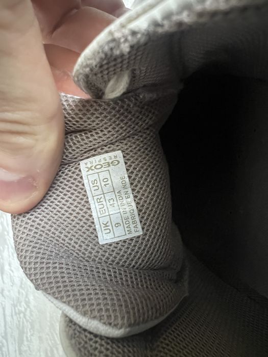 GEOX Deiven All White – Piele Naturală Texturată – Stare Impecabilă