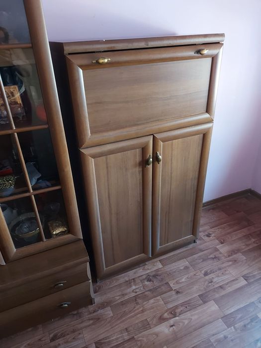 Горка для гостинной,б/у