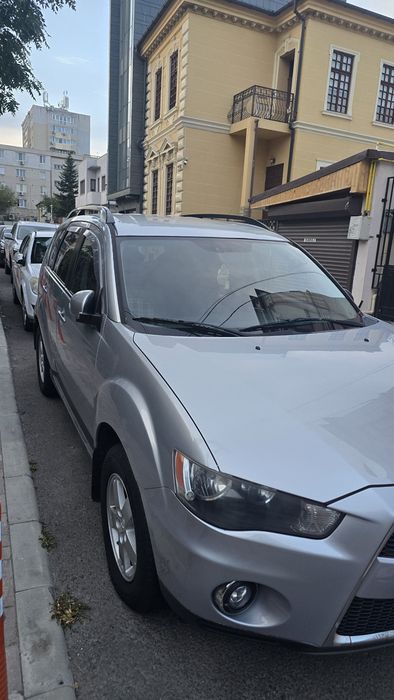 De vanzare Mitsubishi Outlander 4x4