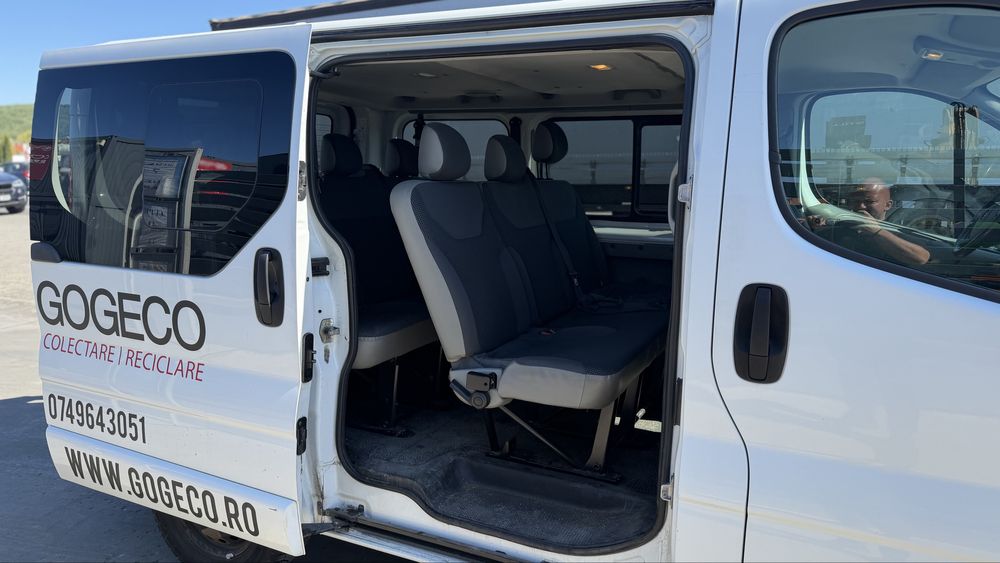 Vand opel vivaro 8+1