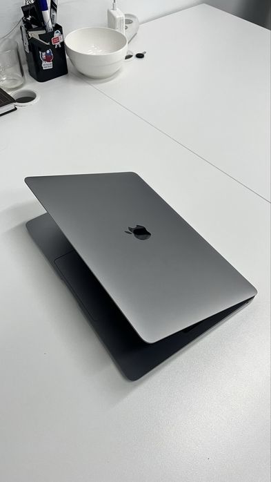 Macbook air 13 m1 256/8