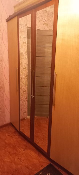 Срочно продам шкаф 4 дверный за 50000
