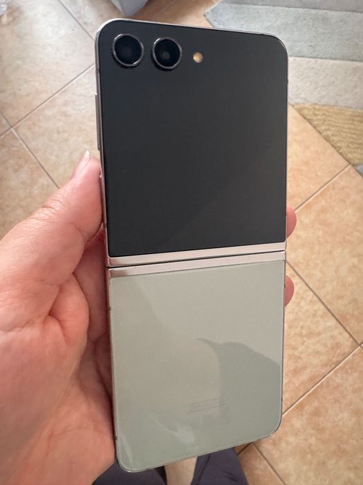 Samsung z flip 5