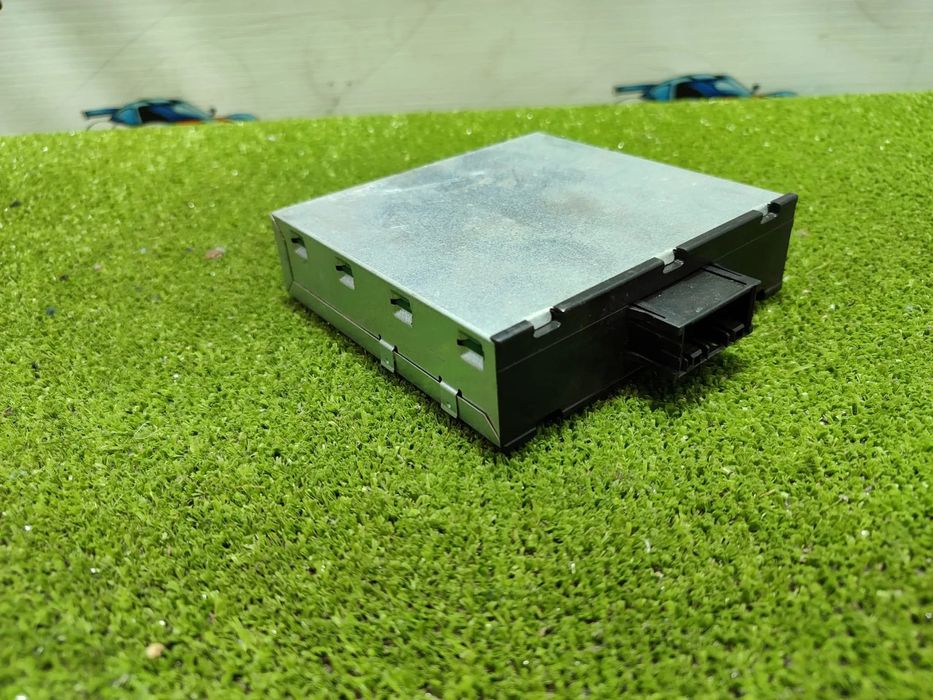 MODUL CONVERTOR DE TENSIUNE BMW E93 320D 2013 2.0 DIESEL COD OEM 9253208 / 9253208-01 / 8ES00947921 / DECAPOTABILĂ (CABRIOLET) 2005-2013