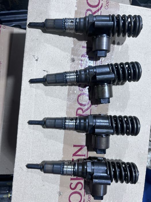 Injectoare 2.0 bkd  073g