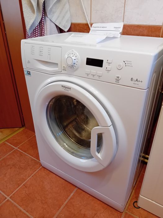 Masina de spălat rufe,cu încărcare frontală Ariston hotpoint wmsf 622  6 kg încărcare,A++
