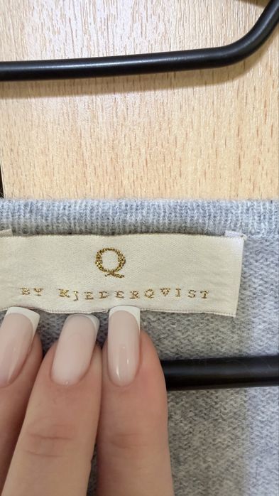Пуловер  Q by Kjederqvist 100% кашмир, размер S/M.